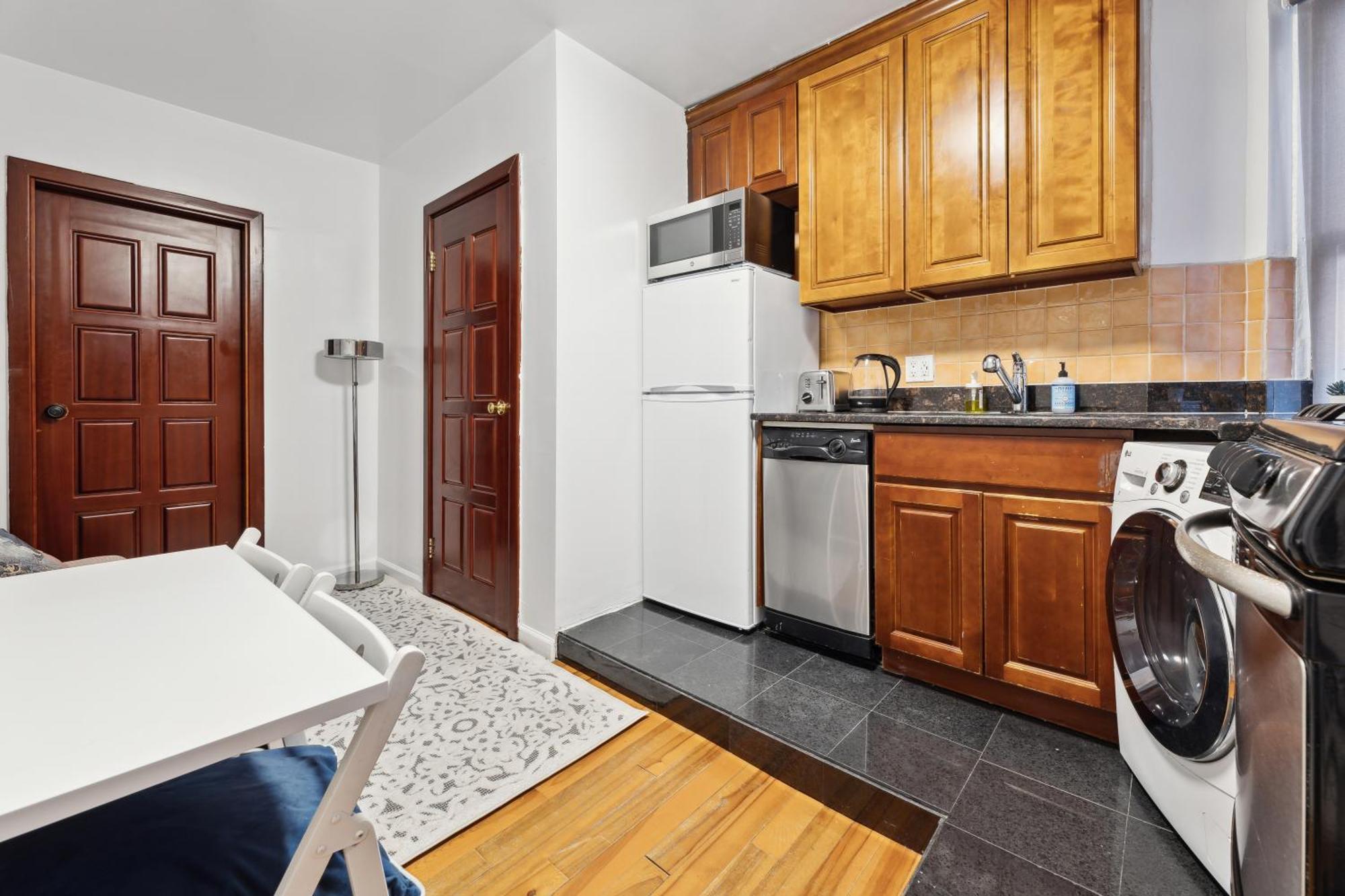 Appartamento 2 Bedroom Cozy Next To Rockefeller Center New York