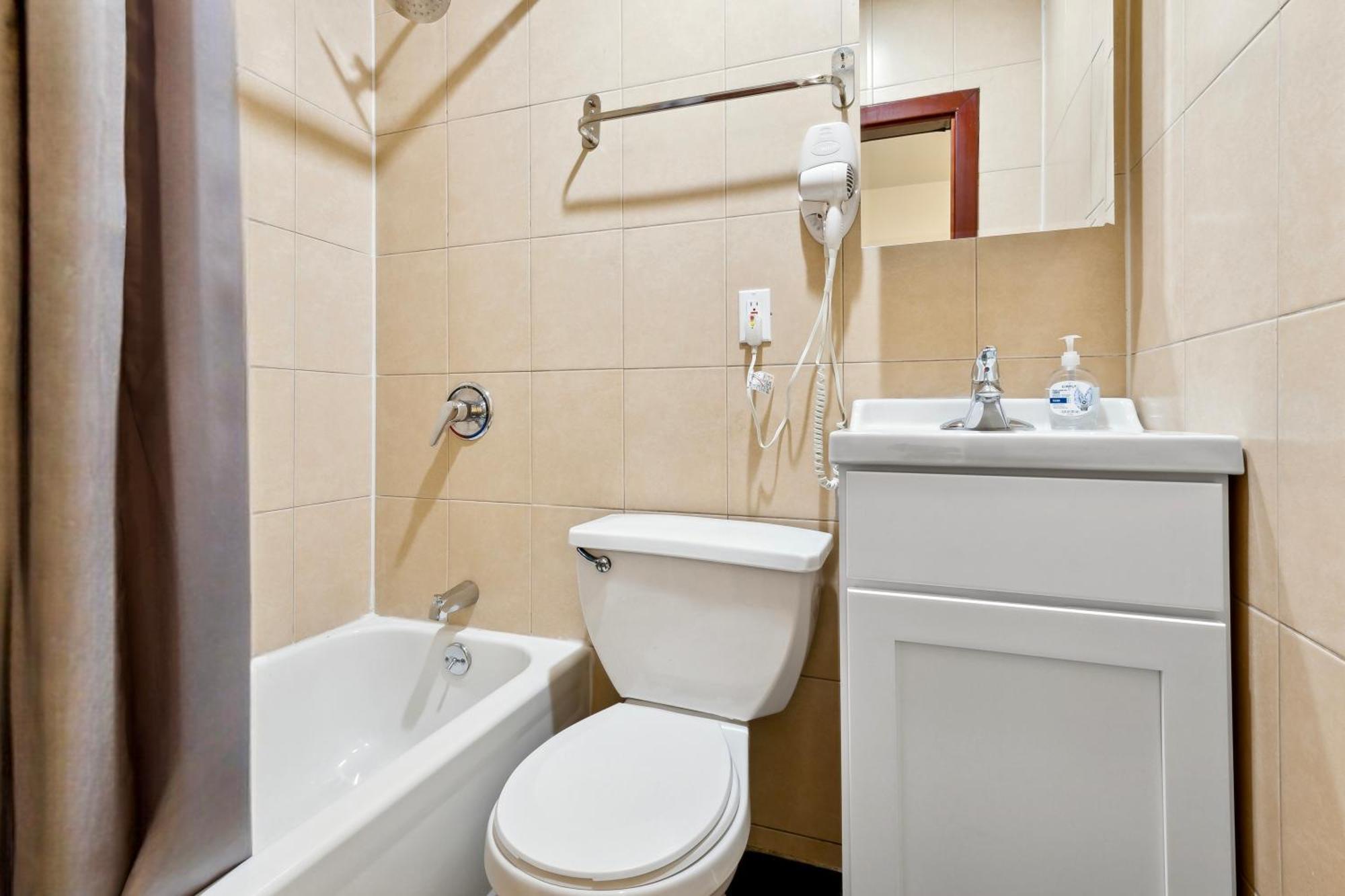 2 Bedroom Cozy Next To Rockefeller Center Appartamento *